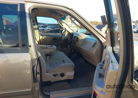 2003 Ford F-150 Lariat/Xlt z USA, uszkodzony, nr VIN 1FTRW07663KD55263